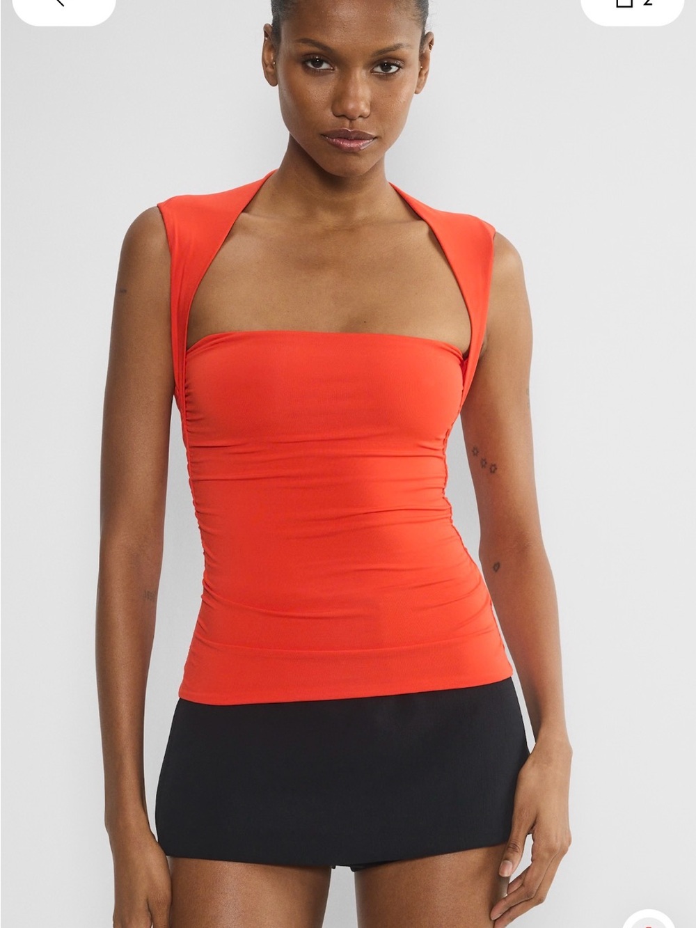 Aritzia Contour Flourish Top in white